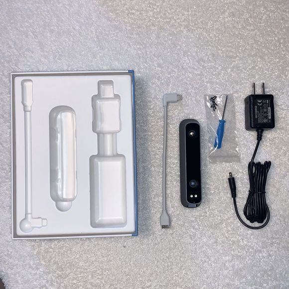 Occipital Structure Sensor ST01 Precision Scanner + Sensor Bracket 10.5 iPad Pro - Picture 5 of 12